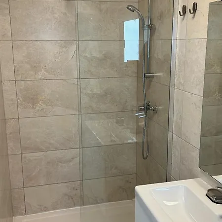 Apartment Anton Court Xlendi